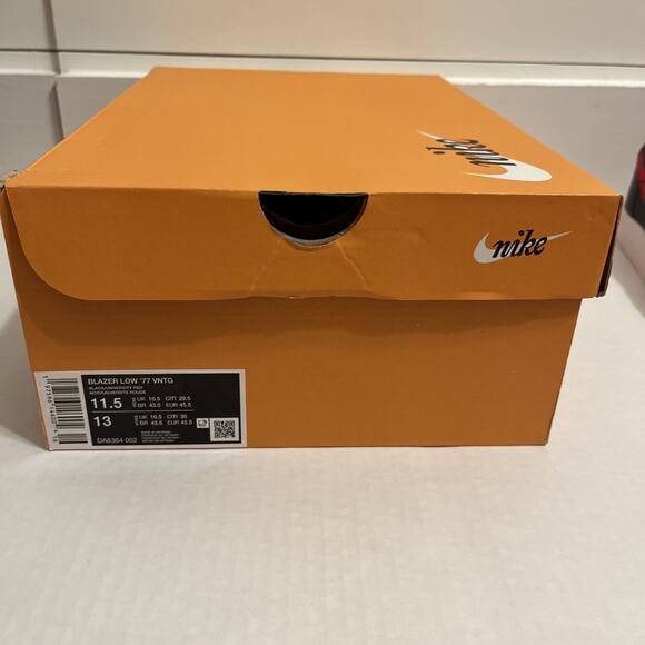 NIB Nike Blazer Low '77 Vintage Shoes Men's 11.5 Black University Red DA6364-002 - Picture 8 of 10